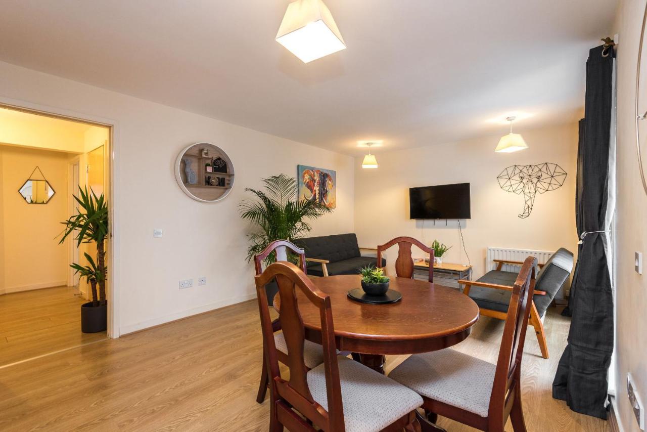 Elegant 2 Bedroom Centre - Free Parking - Private Balcony Édimbourg
