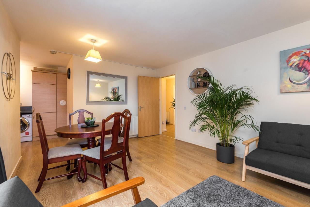 Elegant 2 Bedroom Centre - Free Parking - Private Balcony * Édimbourg