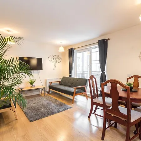Elegant 2 Bedroom City Centre Apartment - Free Parking - Private Balcony Edinburgh Exterior foto
